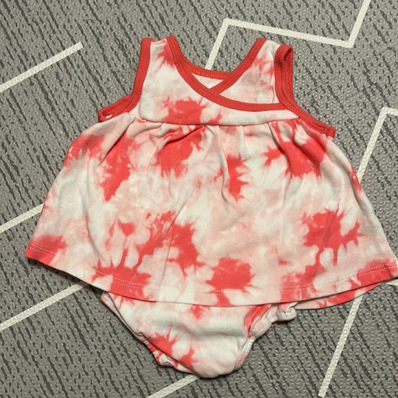 Calvin Klein Baby dress- 0-3M - Picture 4 of 4